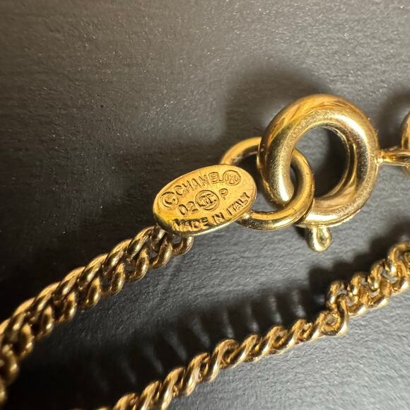 Chanel #5 No.5 Pink Rhinestone Gold Tone Necklace 02P Authentic CoA - Picture 3 of 5